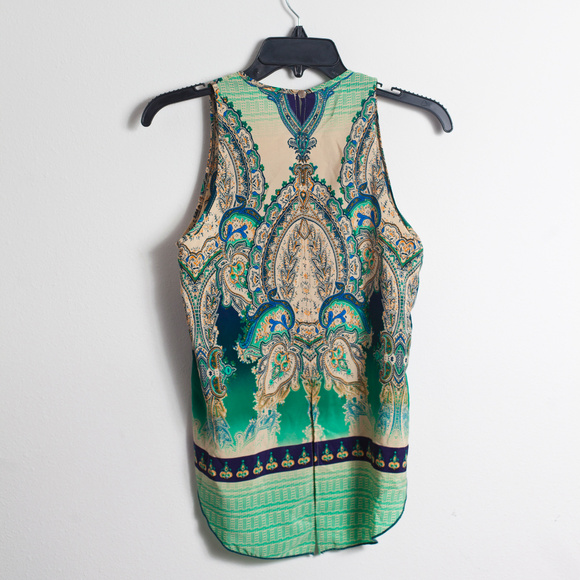 Renee C. Sleeveless Top S - Picture 2 of 6